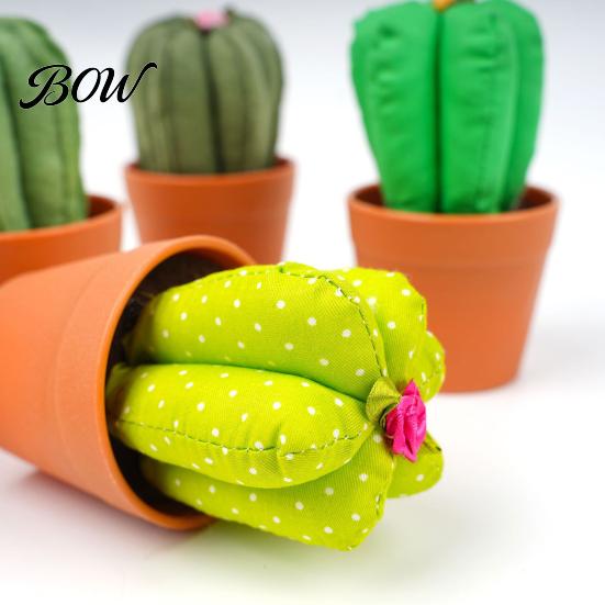 Handmade Non-woven Plant Cactus Ornaments, Soft Fabric Artificial Potted for Desk Durable Desktop Decoration Decor, No Watering Mini Gift Home