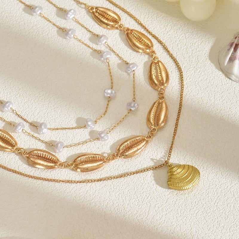 Shell Necklace Light Luxury High Sense Summer Metal Pendant Women's Fashion Multi-layer Vacation Style Collarbone Chain