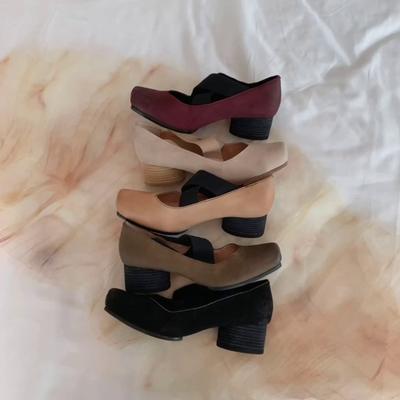 Версия из высококачественной коровьей кожи~ туфли-балетки Мэри Джейн с перекрестным ремешком на толстом каблуке, с квадратным носком и отделкой под старину