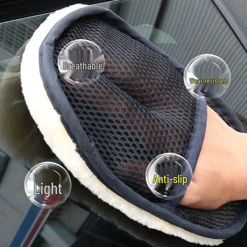 Plush Wool Car Wash Gloves: Non-Damaging Foam Bear Paw Cleaning Tool for Cars