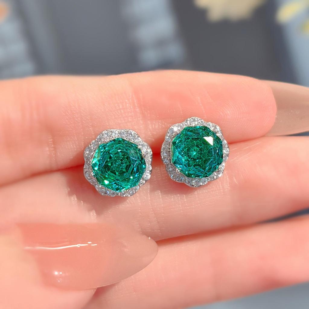 Elegant Blue Tanzanite Octagonal Pendant Set with Rose Cut Diamonds and Stud Earrings for Women