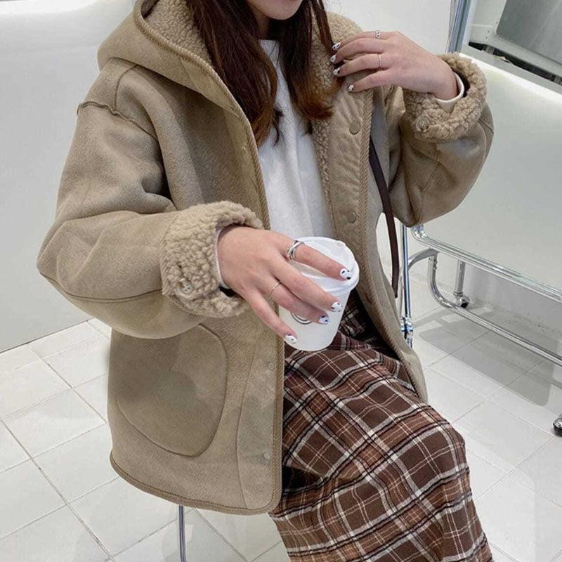 Пальто из овечьей шерсти женское 2024 новая зимняя версия свободная версия ins тренд утолщенный инструментальный топ женский
