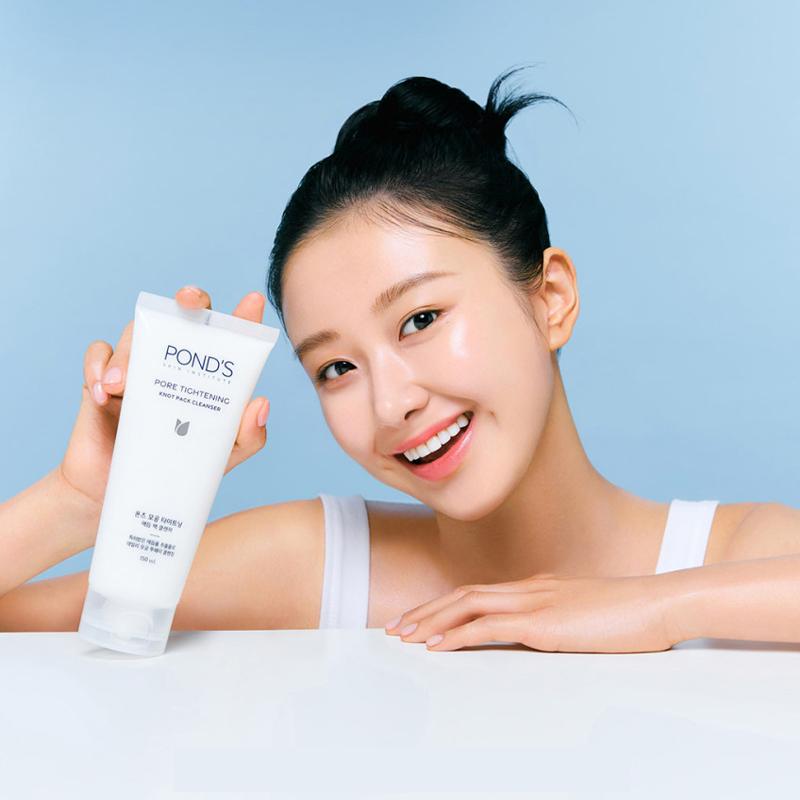 POND'S Очищающее средство-маска для сужения пор Knot Pack 150 мл