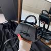 Однотонная простая темпераментная сумочка ранняя осень новая универсальная на плечо через плечо маленькая квадратная сумка женская