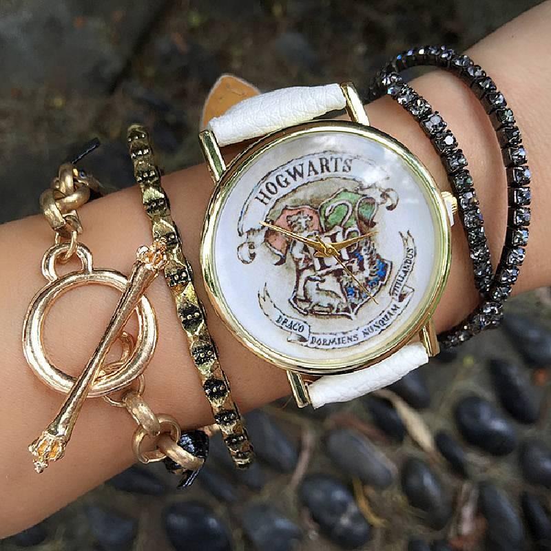 Harry Potter College Themed Watch With Quartz Movement And Decorative Hands For Adults