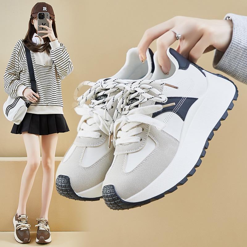 Женские повседневные удобные кроссовки на толстой платформе для ходьбы, нескользящие теннисные туфли на шнуровке, искусственная замша из искусственной замши в стиле пэчворк, рабочие кроссовки для женщин