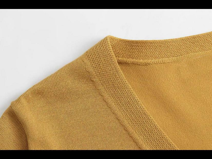 Женский весенний шерстяной вязаный кардиган с V-образным вырезом: Универсальный свитер с длинными рукавами, однотонный, в корейском стиле.