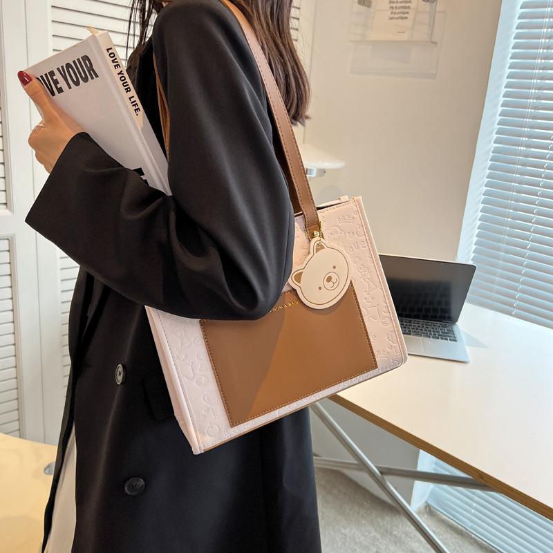 Сумка премиум-класса большой вместимости женская новая весенне-летняя сумка на плечо/подмышку повседневная дорожная сумка-тоут