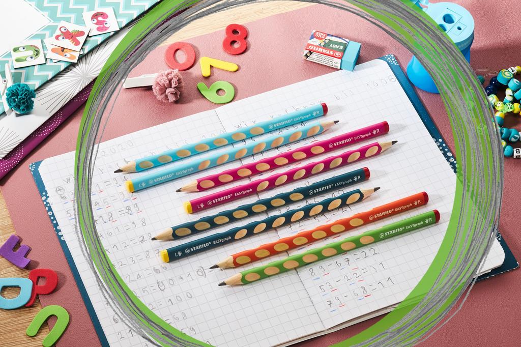 STABILO Карандаш для обучения рисованию Easy Graph 2B, синий, для правой руки, треугольный, с именем, для коррекции, в комплекте для детей, малышей, мальчиков и девочек, 12 штук