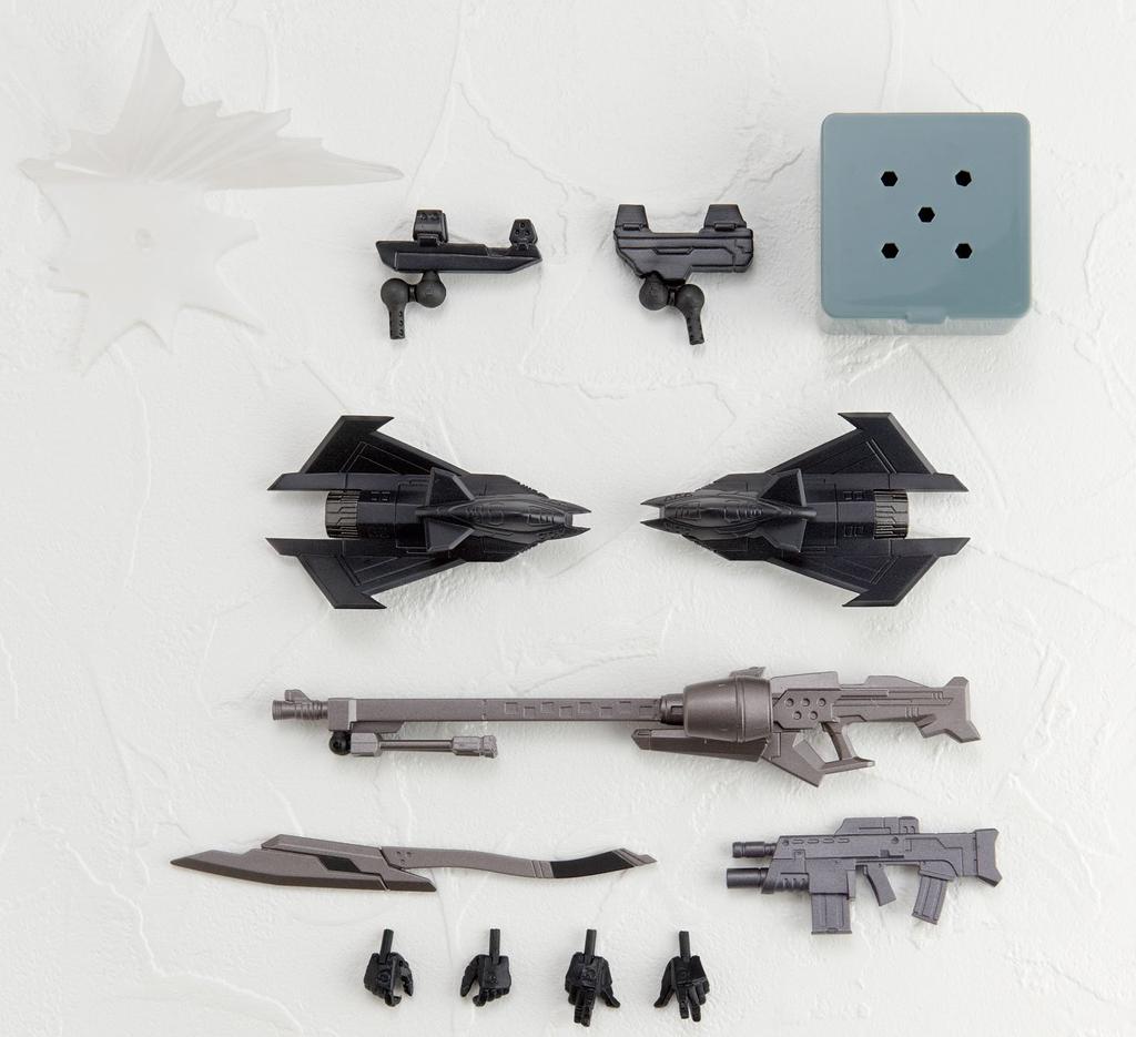 Машина Revoltech Alternative Series Typhoon Wilfried Eichberger Muv-Luv No.009 EF-2000