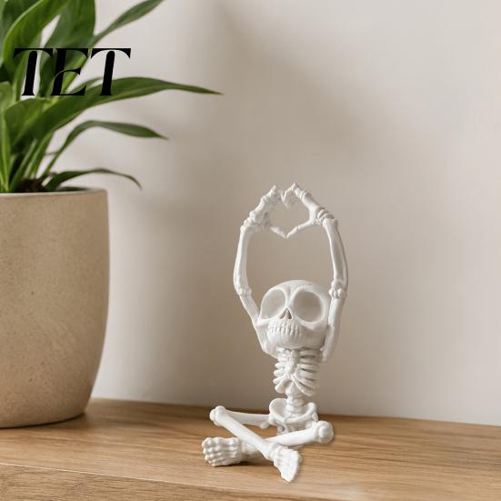 Desktop Figurine for Halloween Heart-Matching Skull Ornament, 3D Printed Skeleton Statue, Gothic Artistic Sculpture Compact Size Home Bookshelf