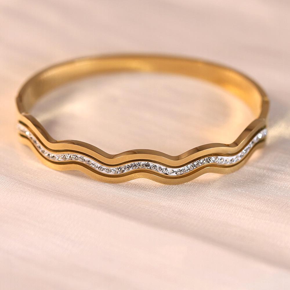High-end Titanium Steel Women's Jewelry Stone Wave Titanium Steel Bracelet
