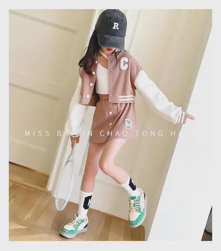 Корейская мода для девочек весна-осень 2024: Комплект из двух предметов: бейсбольная куртка и юбка на пуговицах