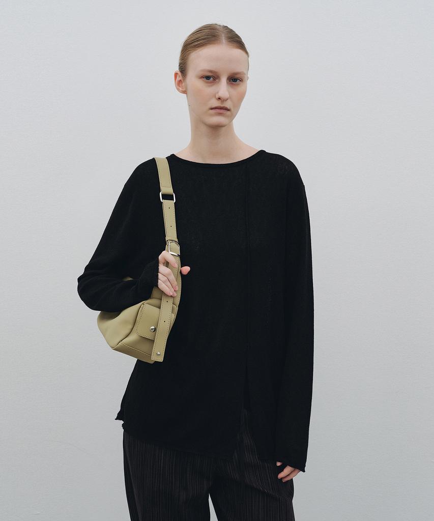 NEEV Unbalance Slit Point T-Shirt (Black)