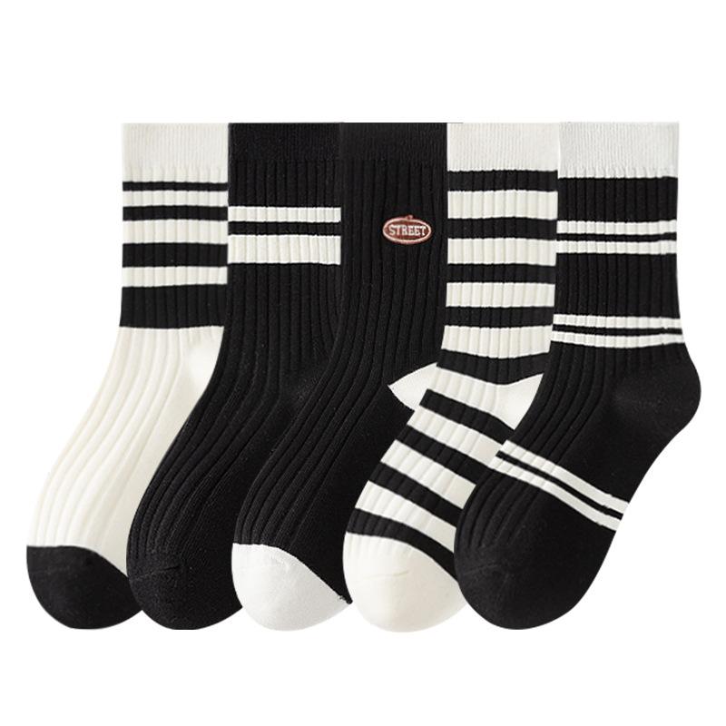 5 Pairs of Female Spring and Autumn Black and White Striped Cotton Anti Beriberi Deodorant Tube Socks