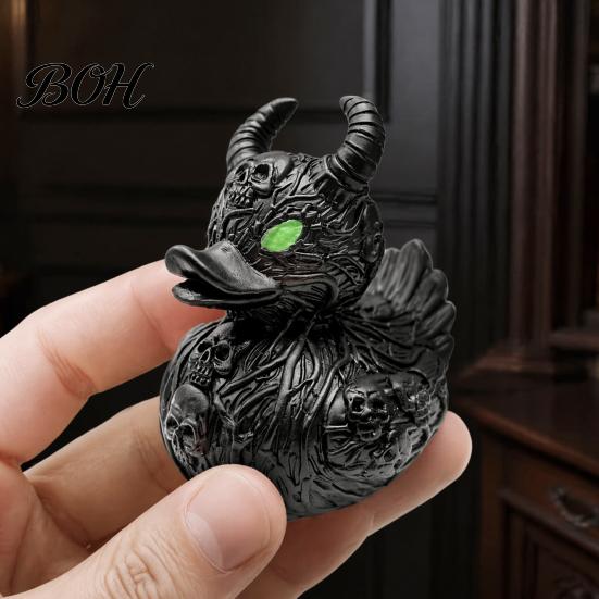 Durable Resin Sculpture Gothic Devil Skull Duck Ornament, Matte Black Figurine, Stylish Gifts for Goth Lovers Horror Green Eyes Decor Ornament