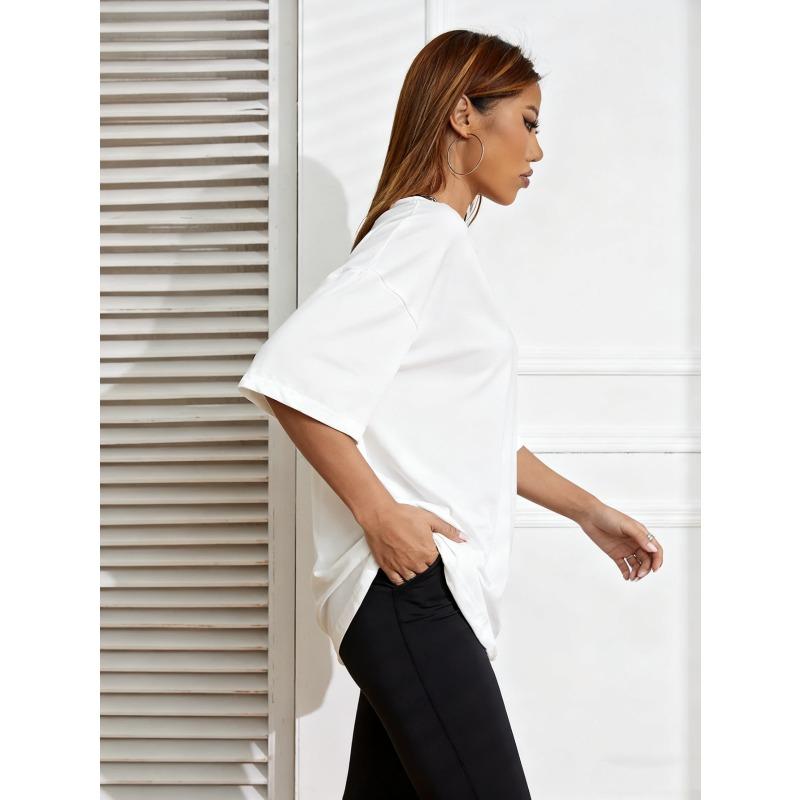 Белая футболка с цветочным узором Хохлома и текстом для повседневной носки