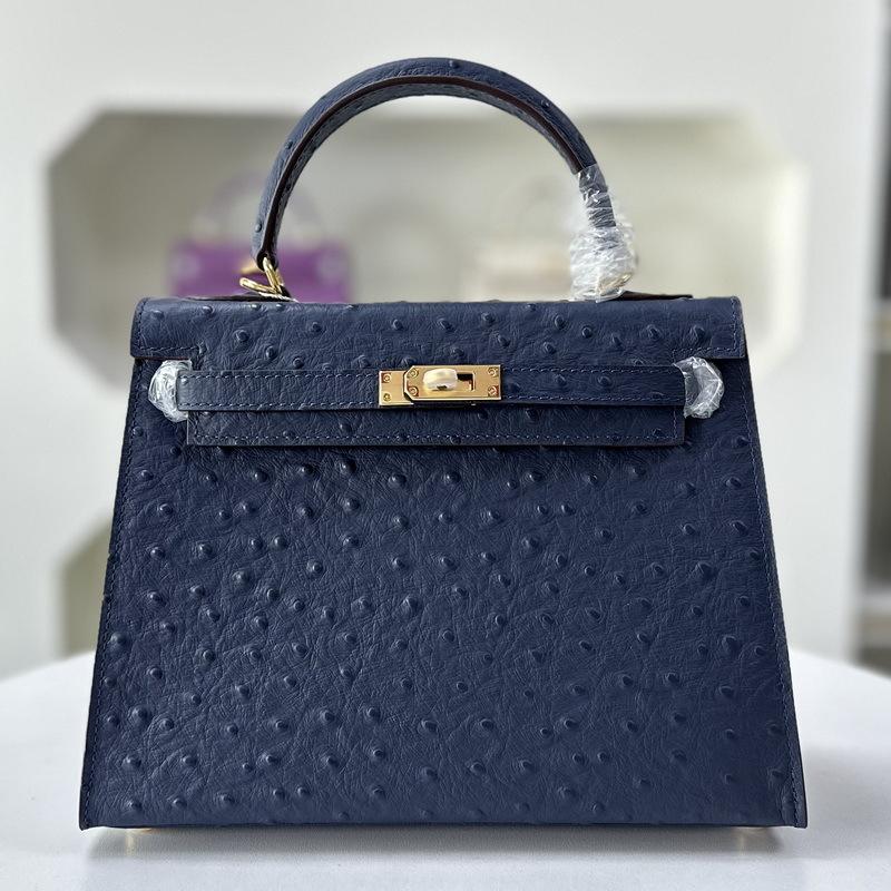 Сумка с узором под страуса первого и второго поколения