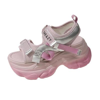 Модные женские сандалии с толстой подошвой 8,5 см, лето 2024 г., новые повседневные универсальные нескользящие портативные пляжные спортивные сандалии для отдыха