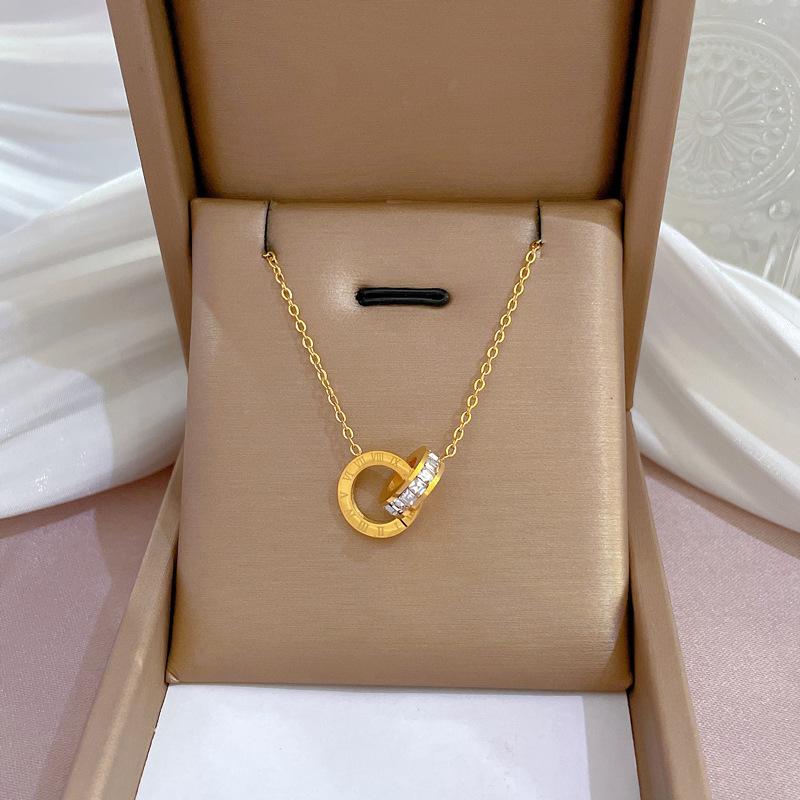 Fashion Retro Women's Necklace Temperament Micro Diamond Necklace Exquisite Collar Chain Accessories