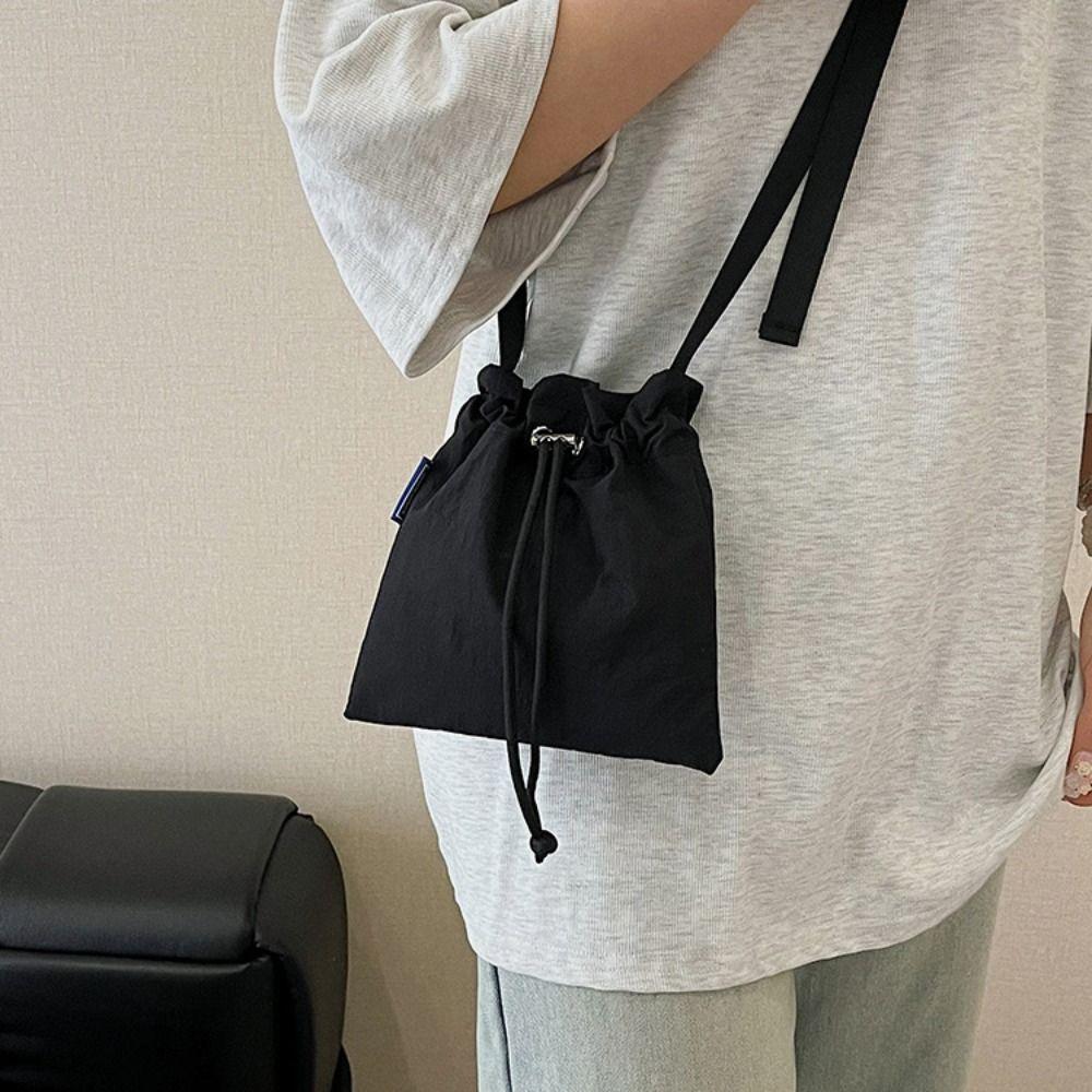 Quick-dry Nylon Shoulder Bag Crossbody Bag Mobile Phone Bag Sweet Drawstring Bucket Bag Outdoor