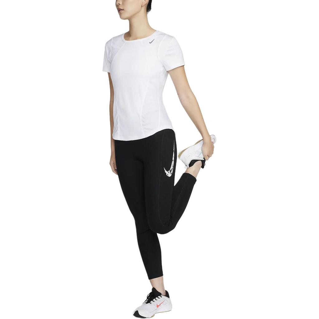 Nike Женская белая футболка Dri Fit с втачным рукавом