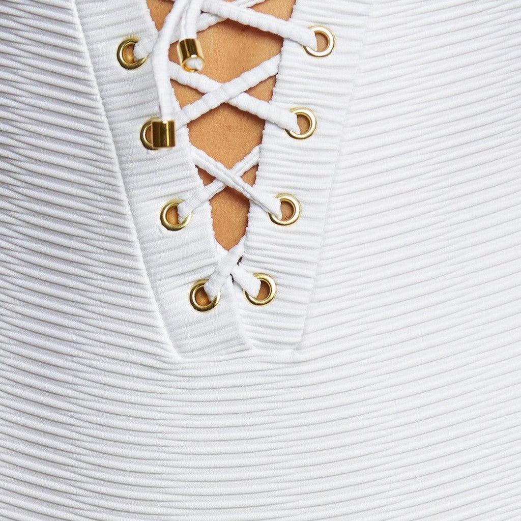 Белый цельный купальник в рубчик с открытыми плечами, женский купальник на шнуровке, женский купальный костюм с вырезом сзади, монокини для плавания