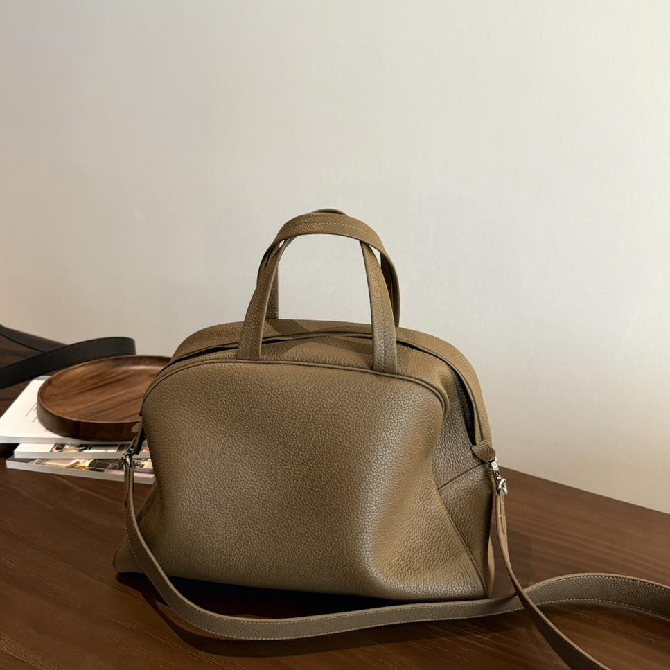 Head Layer Cowhide Bowling Bag Large Capacity Commuting Bag New Boston Bag Casual Single Shoulder Crossbody Women's Bag Cowhide