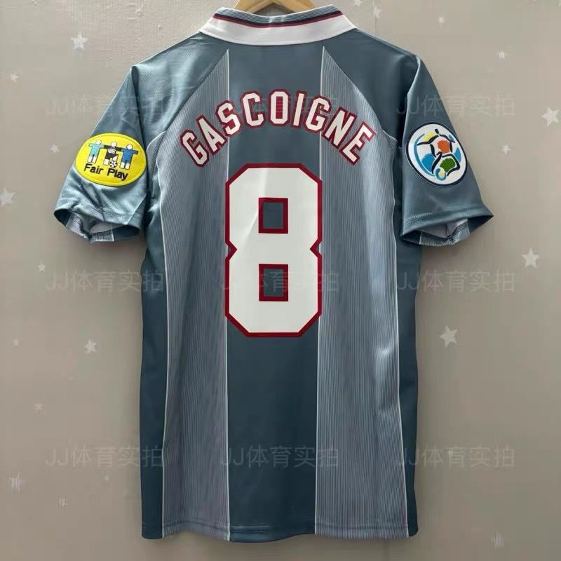 Retro jerseys: Santos, Neymardini, England, Beckham, Gerard Lampard, AC Kaká jersey