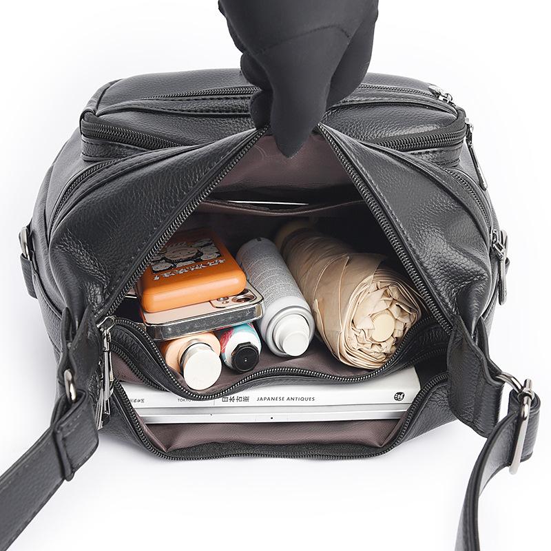 Emgrand Kangaroo Bag Middle-aged Mother Bag Crossbody Shoulder Bag Women's Soft Leather Bag 2025 New Large-capacity Gift for Mother-in-law