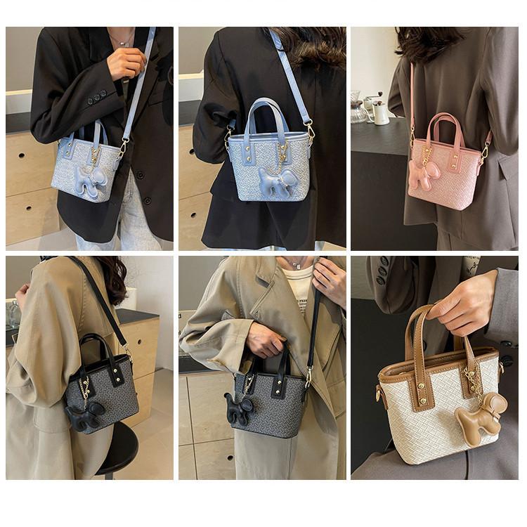 IELGY Fashionable Versatile Portable Bucket Bag, Retro High-end Shoulder Commuter Messenger Bag