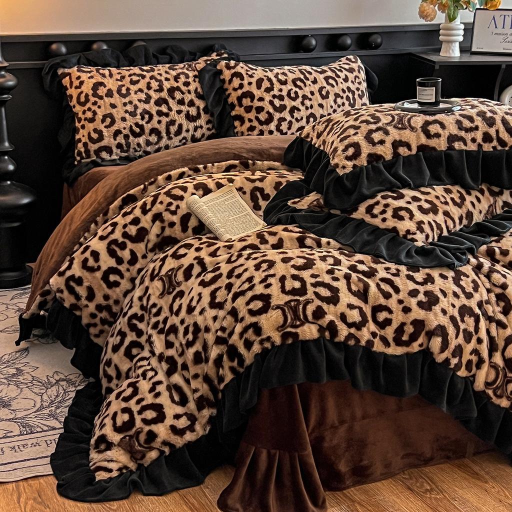 Зимний роскошный комплект постельного белья из четырех предметов с леопардовым принтом и кроличьим мехом - Пододеяльник с дополнительным наполнителем и утолщением для повышенного тепла и комфорта.