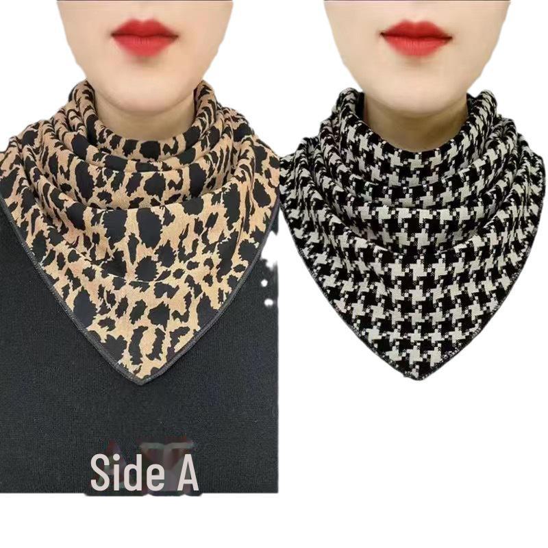 Reversible Double-Layer Triangle Scarf - Stylish and Warm for Spring, Autumn, and Winter