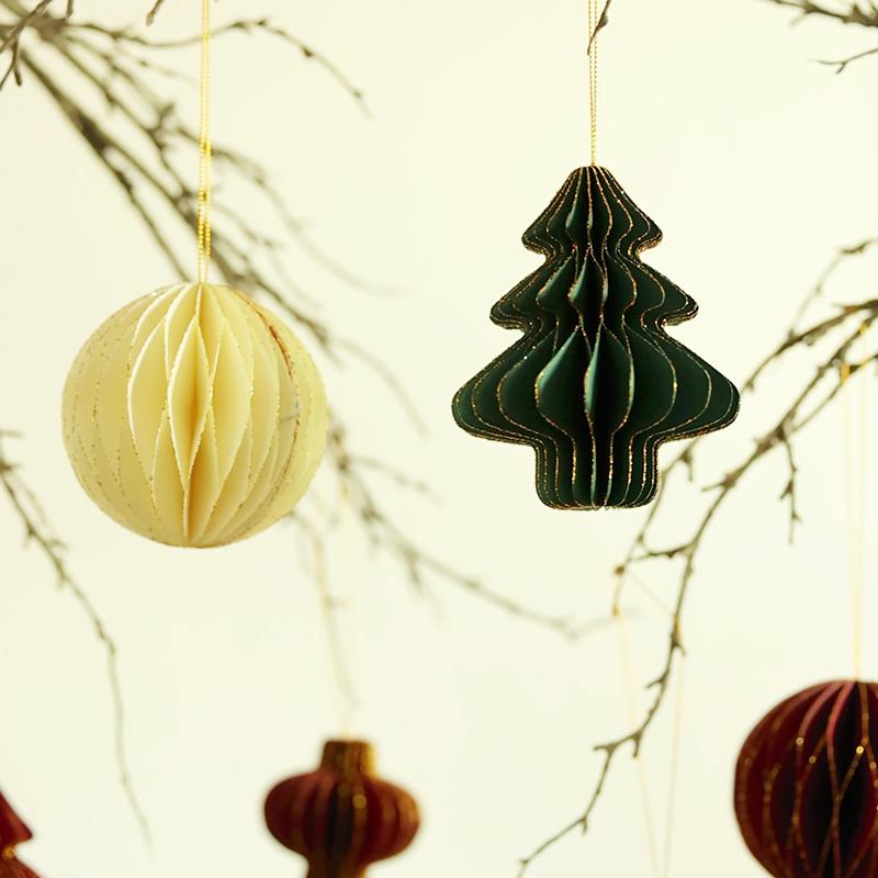 1PC Lantern Elegant Ornament Festive Paper Durable Ornament Classic Christmas Tree Romantic Honeycomb Delicate