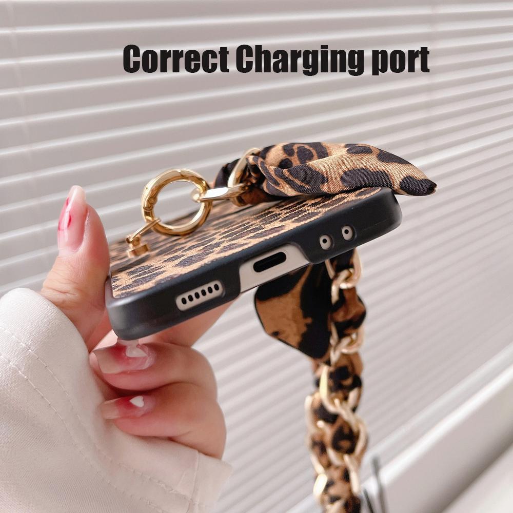 For Samsung Galaxy Z Flip 3 4 Case with Fashion Leopard Square Scarf Metal Chain Phone Case for Samsung Z Flip 3 5G Luxury Cover