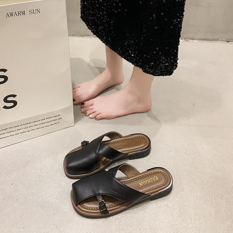 Модные тапочки на мягкой подошве от интернет-знаменитости, женская летняя обувь 2025, новая повседневная универсальная римская пляжная обувь, темпераментный багетный драг