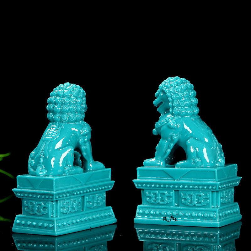Chinese Natural Turquoise Handcarved Exquisite Male and Female Lions Statues A Pair Carving Living Room Home Decoration Mascot
