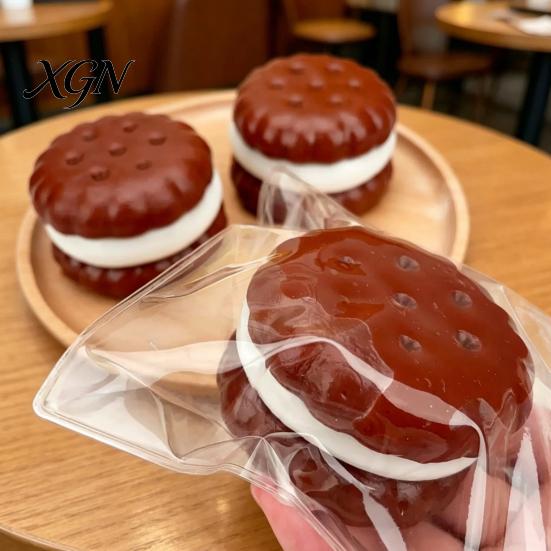 Squeeze Toy Realistic Cream Sandwich Cookie Slow-Rising TPR Stress Relief Fidget for Cute Food-Themed Decompression Gadget Kids Ball