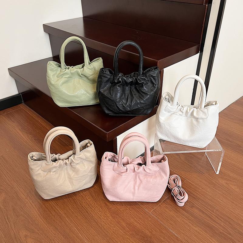 Pleated Design Pu Shoulder Bag Women Minimalist Solid Color Magnetic Closure