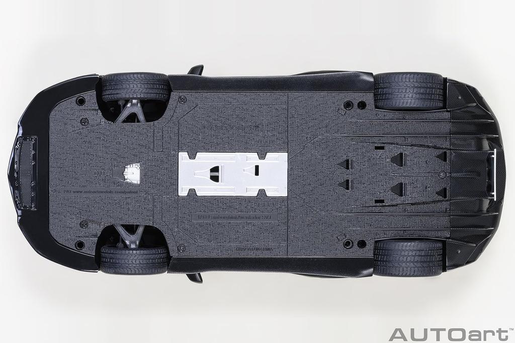 AUTOart AUTOart Lamborghini Aventador SVJ Матово-черный Готовый продукт 1/18
