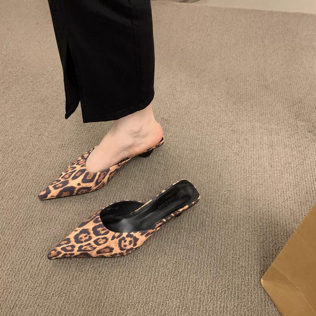 Новые роскошные женские мюли-тапочки с острым носком, конфетного цвета, элегантные женские нарядные сандалии на низком квадратном каблуке, туфли-слайды