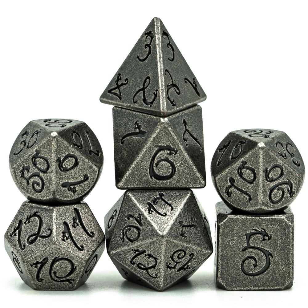 Металлический набор кубиков Cusdie для D&D с шрифтом "Дракон", 7 шт., полиэдрический набор кубиков DND для ролевых игр, настольных игр Pathfinder и других настольных игр