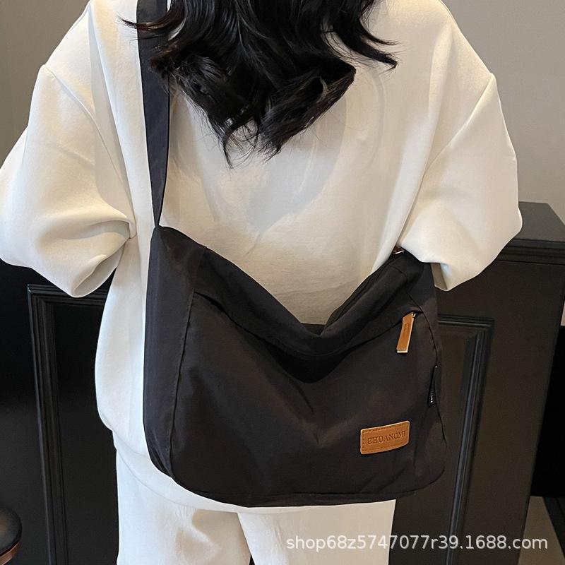 2025 New Nylon Bag Women's Premium Portable Large-capacity Simple Tote Fashion Shoulder Messenger Bag College Student