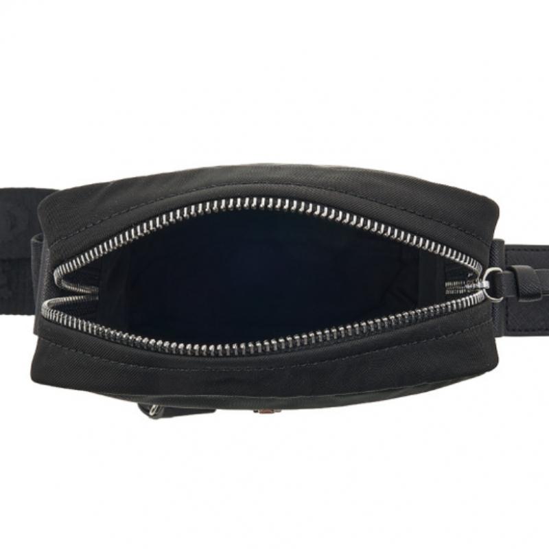 Vivienne WeStwood SS25 Men S jackSon Logo croSSbody Bag 4803000bu W001y N401