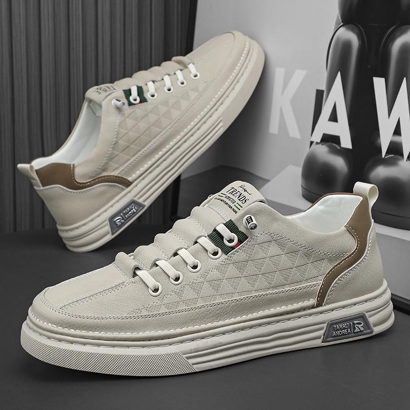Модные мужские туфли 2024 года, новые дышащие туфли с мягкой подошвой белого цвета, универсальная повседневная обувь, мужская спортивная обувь на плоской подошве, кроссовки для мужчин