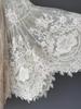 Элегантный топ с кружевными вставками цвета Off-White и абрикосового - Французский стиль, Приталенный и свободный крой