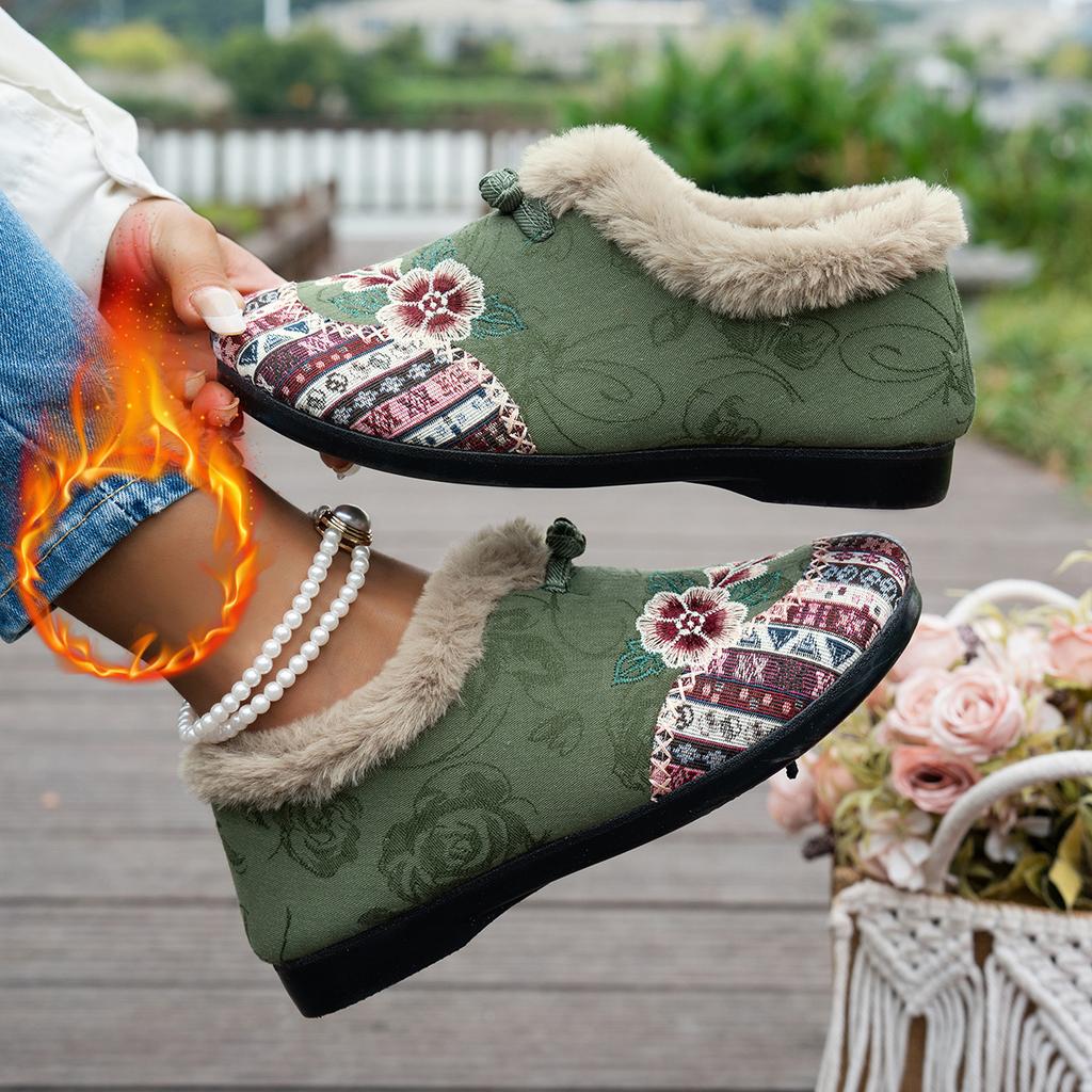 Women's Fleece-Lined Thickened Flat-Soled Embroidered Shoes for Middle-Aged and Elderly Women Chinese Ethnic Style Slip-On Mom Shoes