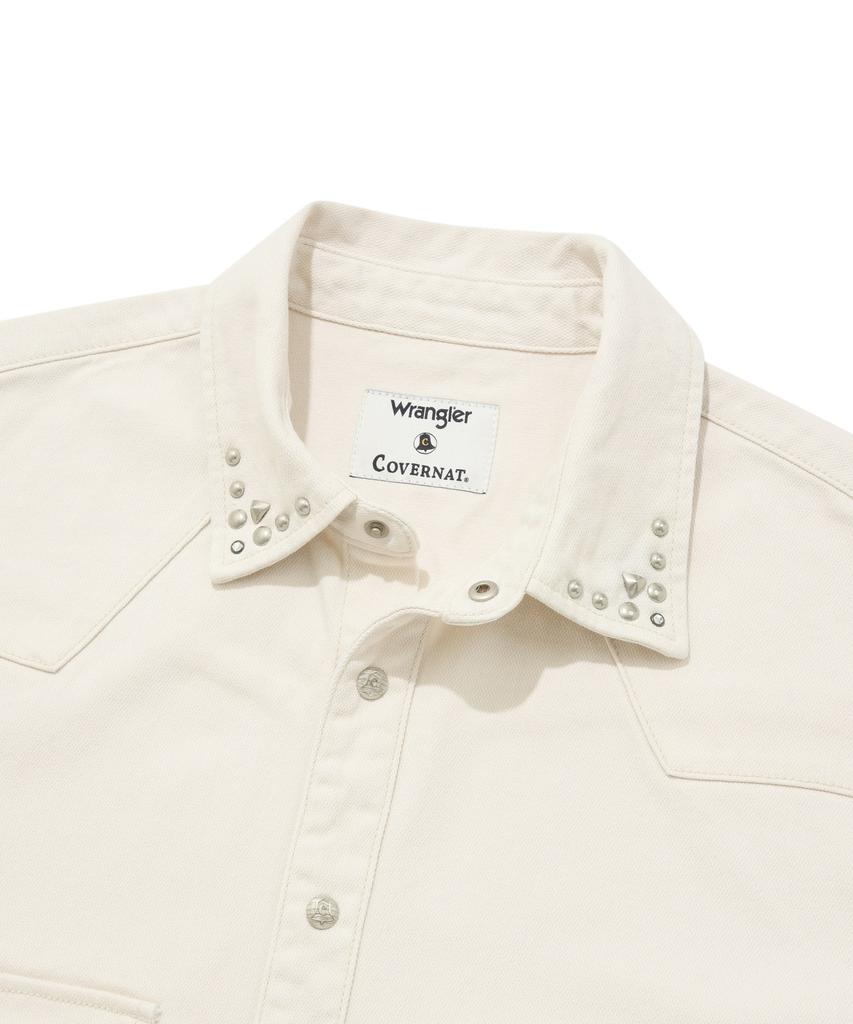 COVERNAT [Covernat X Wrangler] Джинсовая рубашка с воротником и заклепками, цвет слоновой кости