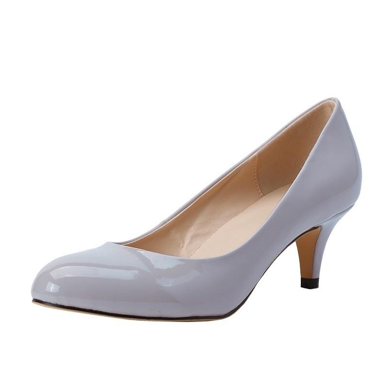 Новые женские туфли-лодочки из лакированной кожи на низком каблуке 5 см, сексуальные туфли с острым носком для офиса и леди, свадебные туфли телесного белого цвета