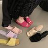 Сезон первой встречи Ежегодные сандалии для склона Мода Приморские прохладные тапочки Летняя одежда Туфли на высоком каблуке с открытым носком